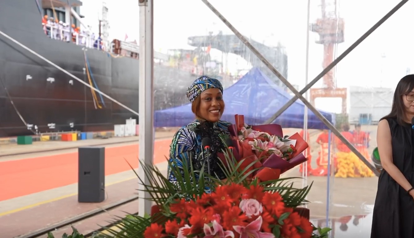 Néné Hawa Baldé, marraine du TSV Wontanara et membre de l'équipe portuaire de SimFer à Morebaya
